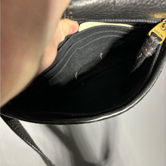 Fossil Leather Carson Black Leather Crossbody Saddle Bag - Picture 4 of 5